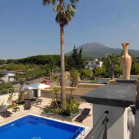 Ξενοδοχείο Palazzo Rosenthal Vesuview & 4*