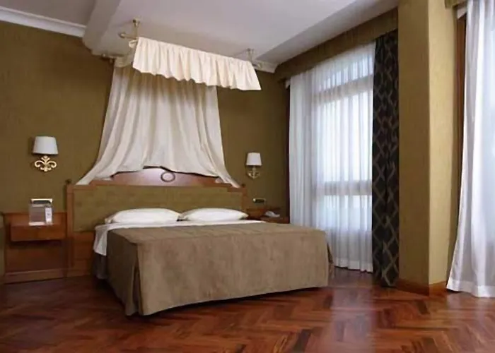 Palazzo Rosenthal Vesuview & Hotel 4*