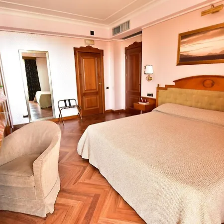 Palazzo Rosenthal Vesuview &