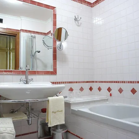 Palazzo Rosenthal Vesuview & 4*